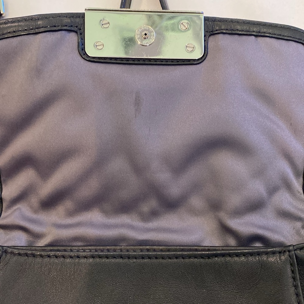 Coach small purse - Picture 3 of 7